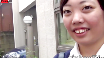 Two naughty Japanese lift their skirts and soak their panties outdoors
