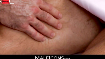 MaleIcons.com - Muscular masseur Billy Santoro takes big dick in the ass with gay ple
