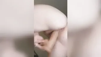 SEE ME RIDES THIS VIBRATOR INSIDE MY BUTT  MY