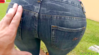 Brunette with big butt loves blowjob