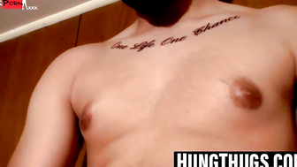 Young Latino works small cock till release