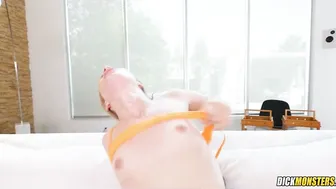 Huge Snatch getting 12 African Inches