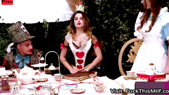 Alice in Wonderland XXX Parody 6