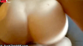 Teen Stepsister Wakes up to a Hard Cock!1 3