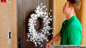 Oliver Flynn Gives His Hot MILF Neighbor Alexis Fawx The Pussy Pounding She's Been Cr 14