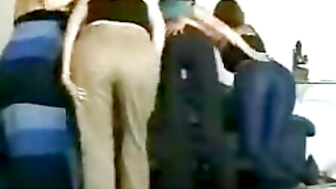 Guy bangs mouth of girlie