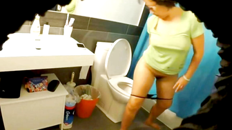 Asian stepmom, firm tits, big nipples (voyeur)