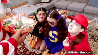 Foursome Fun! Girls Share Their Sexual Adventures with Friends