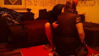 Slave Michelle versohlt diszipliniert und hart benutzt Part one