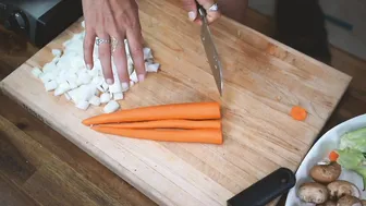 Testing out the first Nude Bakers Livestream