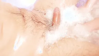 mom washed a bros dick inside a jacuzzi and did a toejob