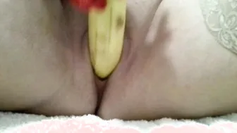 Cougar Nadia orgasm with gigantic banana MULTIORGASMIC