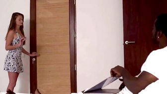 Honour gets an unexpected roommate she can't resist 4