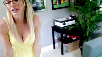 Mature MILF Formula - Step-mom Teaches barely legal Guy How To Please A Woman