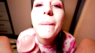 Point-of-View" Exclusive - Hot Amateur Babe Strips Down & Gives Blowjob in HD!