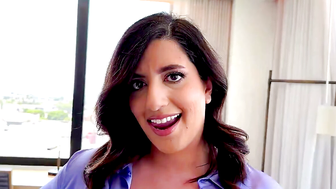 Hotel Guest Gets Extraordinary Customer Care From Sexually Charged Sarasah