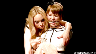 Lesbians Undercover - Girl-on-girl Investigation Turns Sexual with Kink