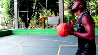 I fuck an NBA basketball player that I meet in the park 77
