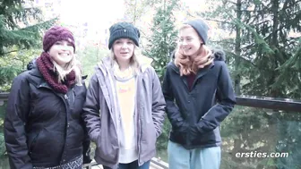 three Amateur Lesbians  Now Its A Party