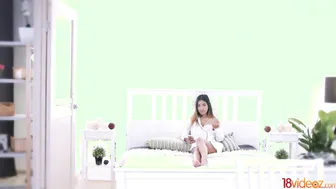 18videoz - Tattooedpierced 18 year old Roxy Lips jizzed