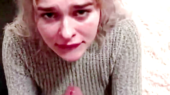 BITCH KNOWS HOW TO SUCK A BIG DICK