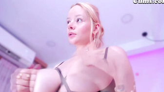 Sensual Blonde Masturbation Showcase