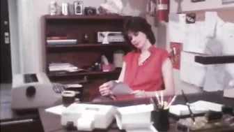 Super Head porn video – Redhead Lynn The Queen of Erotica (1980s compilation DVD)