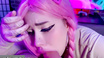 Romantic Close-Up Blowjob With Deep Throat And Cumshot
