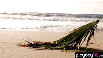 Glamorous Canadian Hottie Lauren Lee Nudes at the Beach