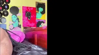FUCKING HER SQUIRTING SOAK TWAT