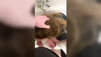 Kinky Skank Driinks Piss while Blowing Penis Til she cant Drink any