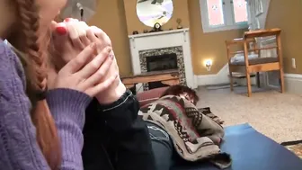 Beauty young cunt with mouth licks her aunts