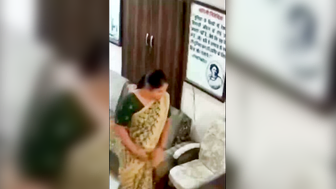 Desi Office Lady in Saree Gets Railed Standing Up CCTV Video