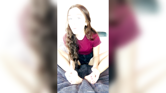 DaddyDestinyXO Pretty Latina Teen Spits On Red Toes Self Foot Worship