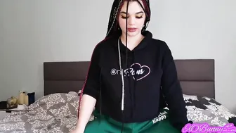 Fart Queen is back with the best farts ever