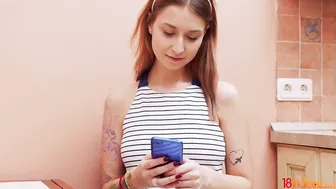 18videoz - Teenie angel Iris Kiss Kiss banged like sex queen