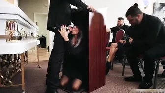Porn Music Television : Aint No Rest For Cougar