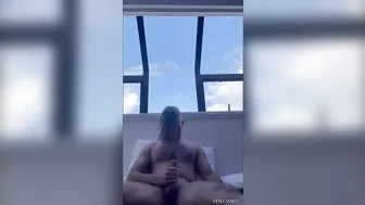 Heterosexual Fitness Bro Jizzes on himself