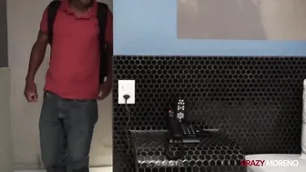 Cliente porn video – Massagista provocou e a cliente deu gostoso de quatro.