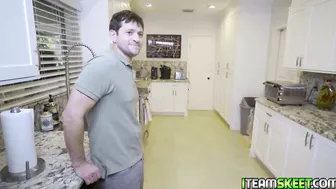 Preston Parker offers Carmen Rae a place to stay and caught eyeing