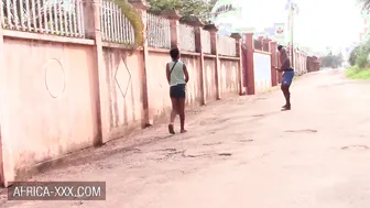 Amateur african sluts invites stranger for a round