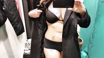I Play with my Cunt inside the Changing Rooms - OrgasmicMilf