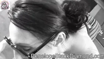Penelope Ebony Diamond PBD Oral Sex+Brille 13.12.2009HDv