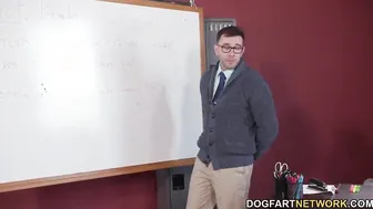 Cecilia Lion Takes Her Teachers Penis For Extra Credit