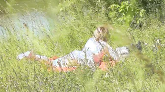 Nude Bath porn video – Public. Wild Beach. Random Passerby Man by River saw Nude Woman Sunbathing.