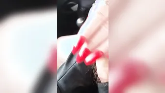 daytime vehicle escort hand job