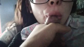 Skank Amateur milf offer me Sloppy Blowjob/handjob