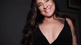 Amateur hispanic booty fuck by a stranger who picked her off the