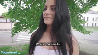 Outdoor Agent Lexi Dona Flashes Her Vagina For a Load