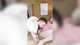 Young Bald Cunt Squirts all over pov